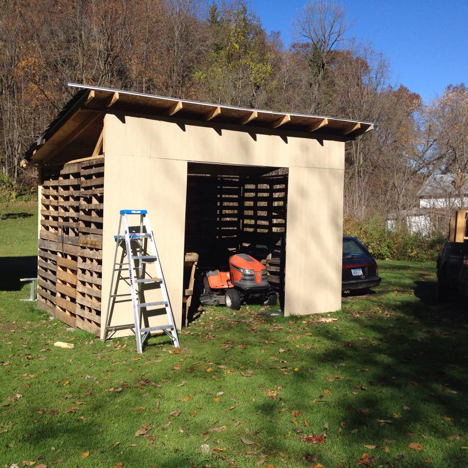 Wood Pallet Shed Project